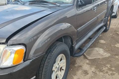Photo of 2005 Ford Explorer Sport Trac