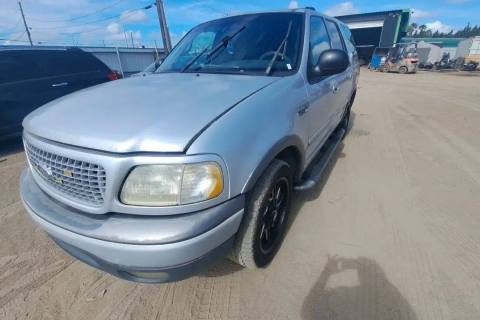 Photo of 2002 Ford Expedition