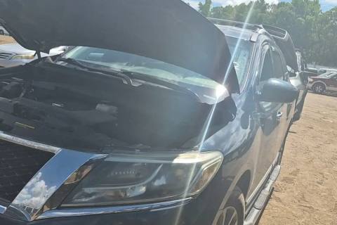 Photo of 2013 Nissan Pathfinder