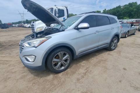 Photo of 2014 Hyundai Santa Fe