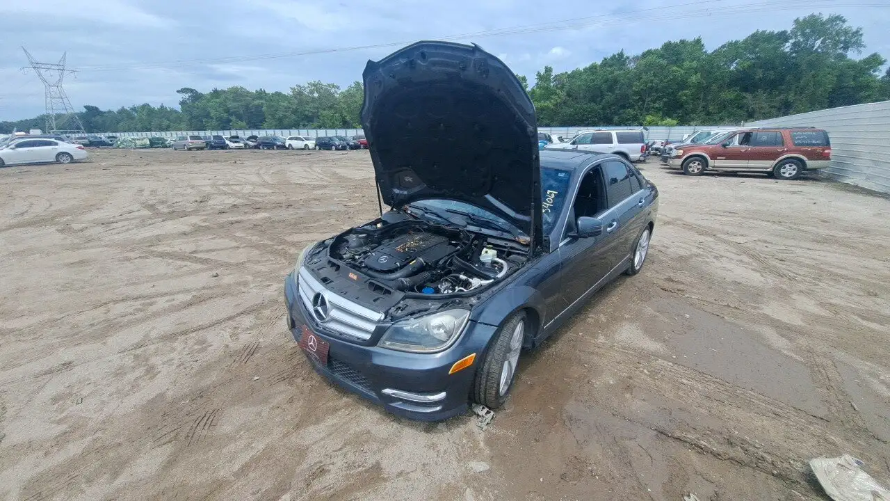 Photo of 2013 Mercedes-Benz C250
