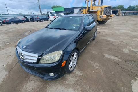 Photo of 2010 Mercedes-Benz C300