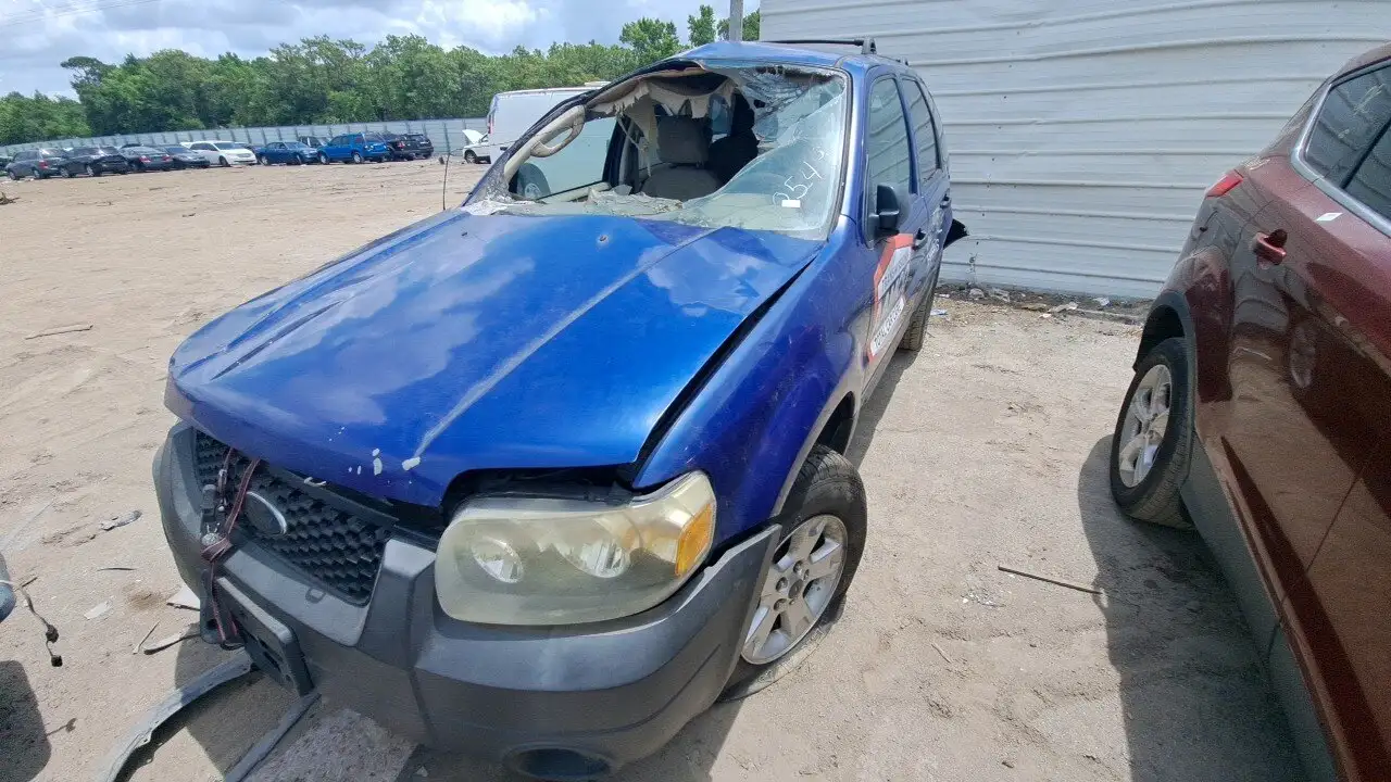 Photo of 2006 Ford Escape