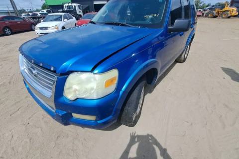 Photo of 2010 Ford Explorer