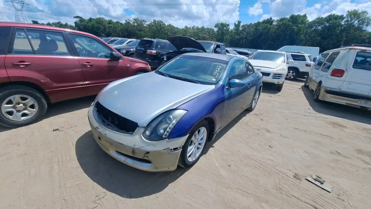 Photo of 2005 Infiniti G35