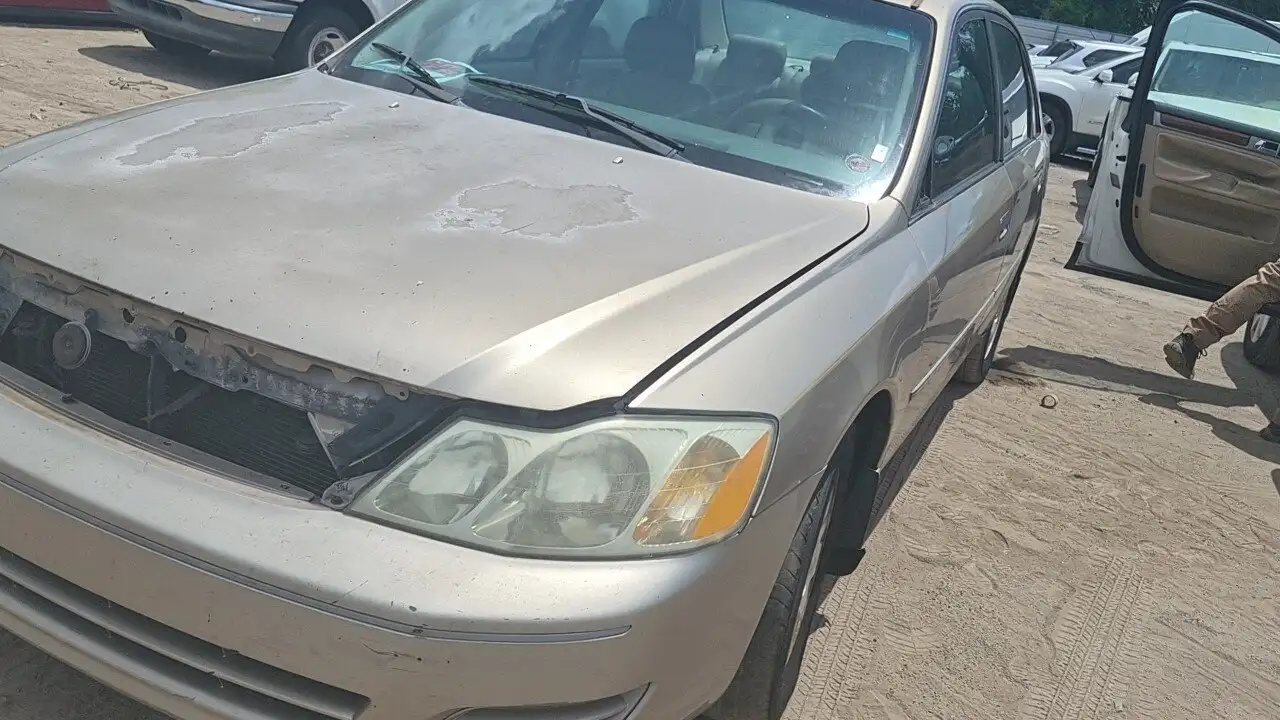 Photo of 2002 Toyota Avalon