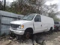Photo of 2005 Ford Econoline