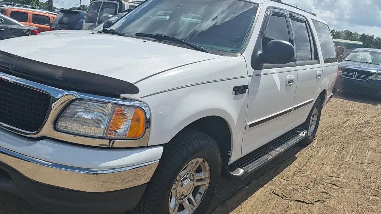 Photo of 2001 Ford Expedition