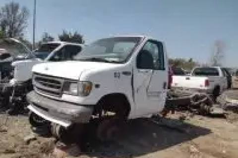 Photo of 2001 Ford Econoline