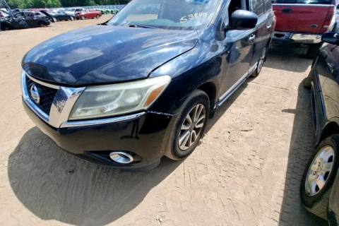 Photo of 2014 Nissan Pathfinder