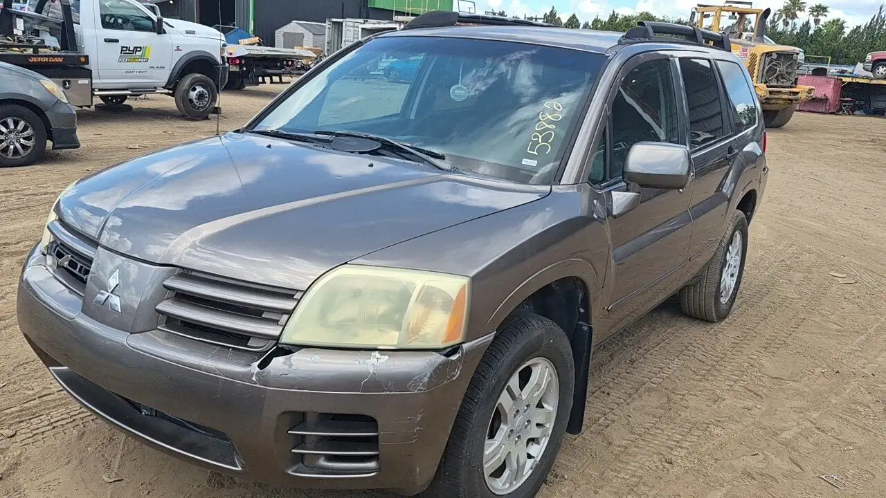 Photo of 2004 Mitsubishi Endeavor