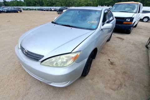 Photo of 2004 Toyota Camry