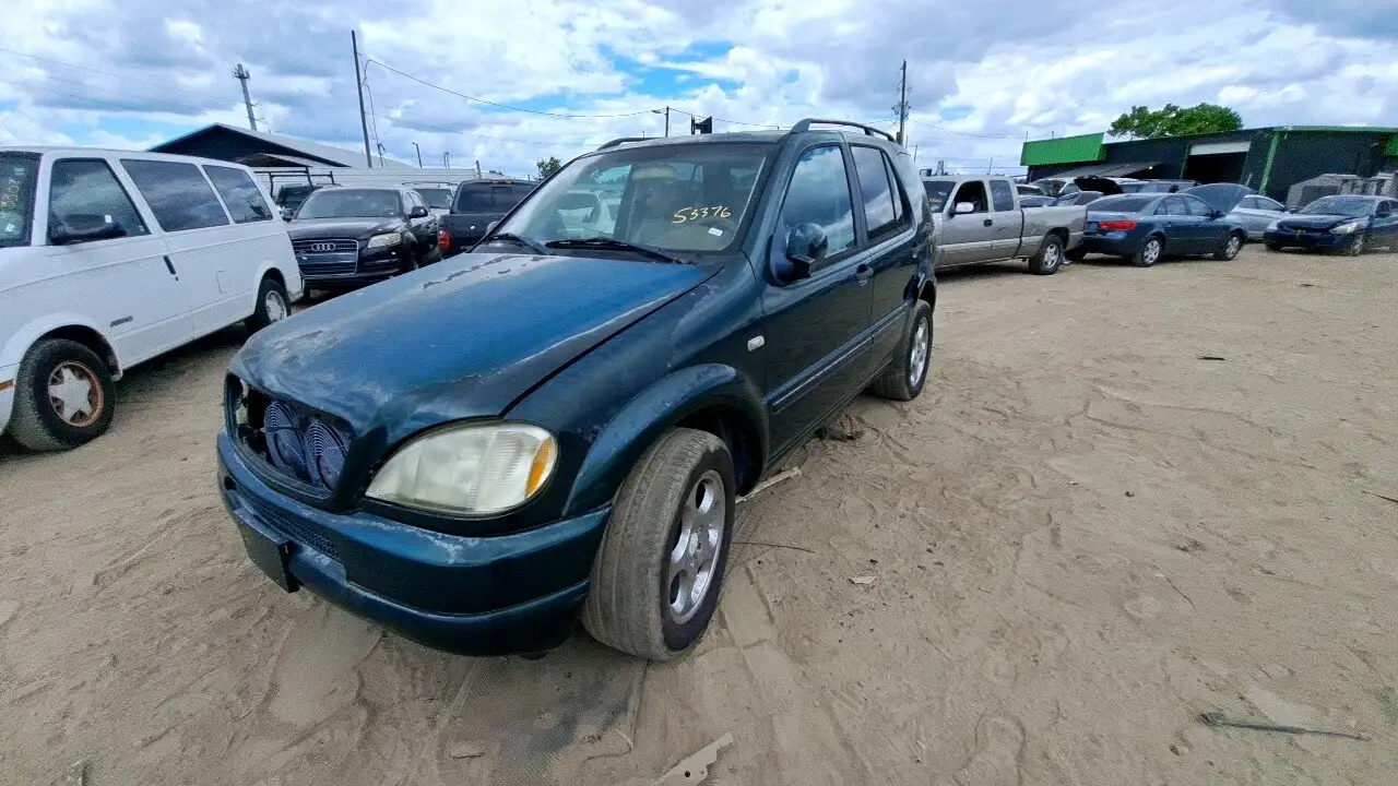 Photo of 2000 Mercedes-Benz Ml320