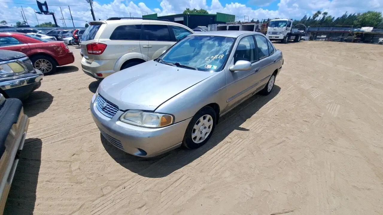 Photo of 2002 Nissan Sentra