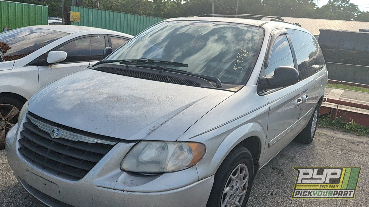 Photo of 2005 Chrysler Town & Country