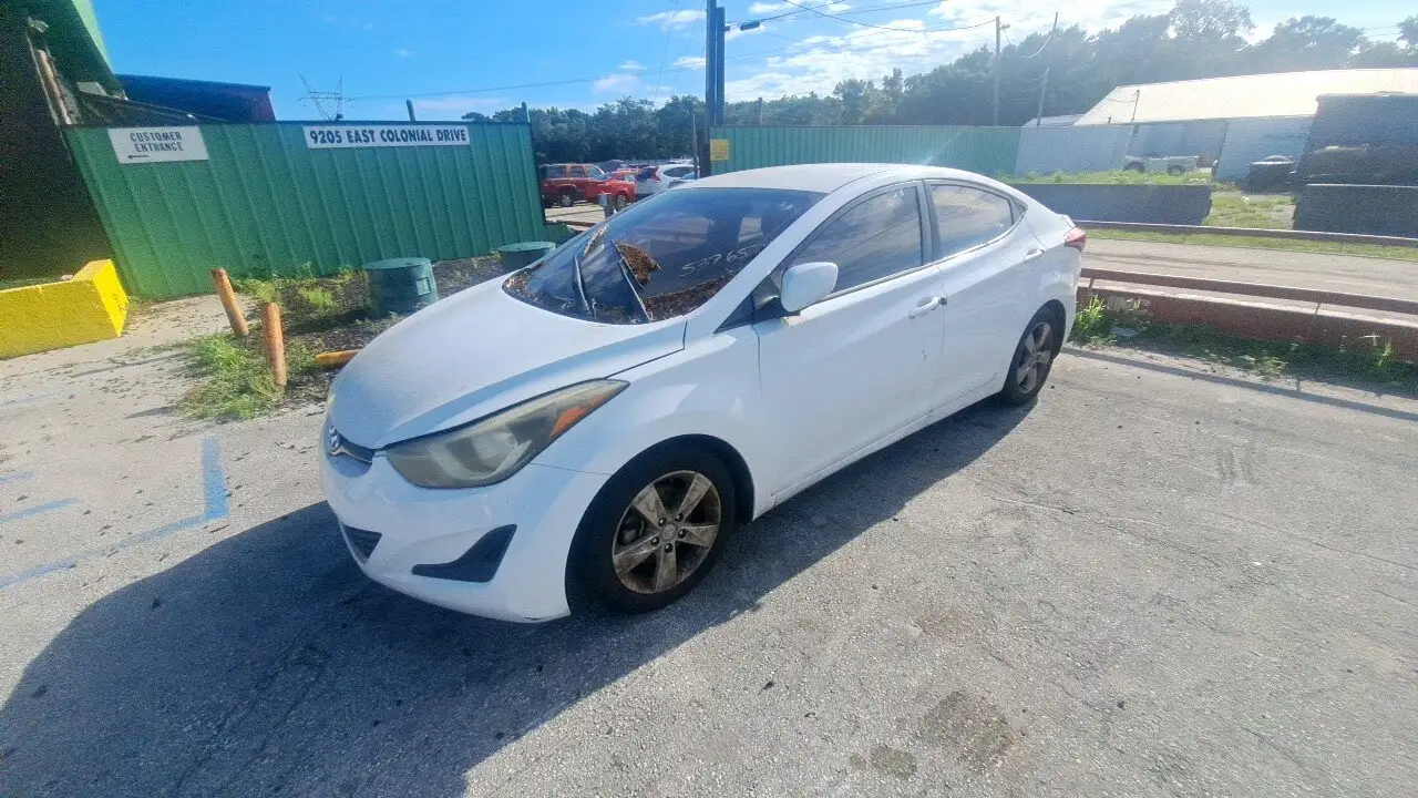 Photo of 2015 Hyundai Elantra