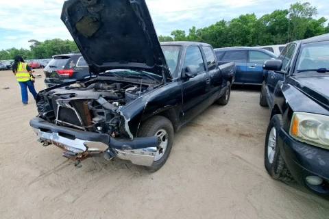 Photo of 2003 Chevrolet Silverado 1500