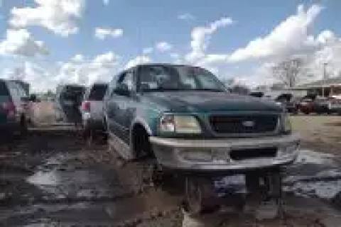 Photo of 1997 Ford Expedition