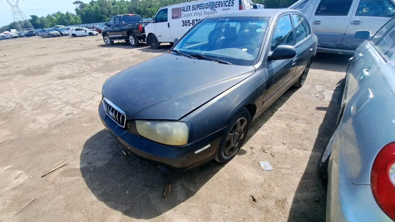 Photo of 2001 Hyundai Elantra