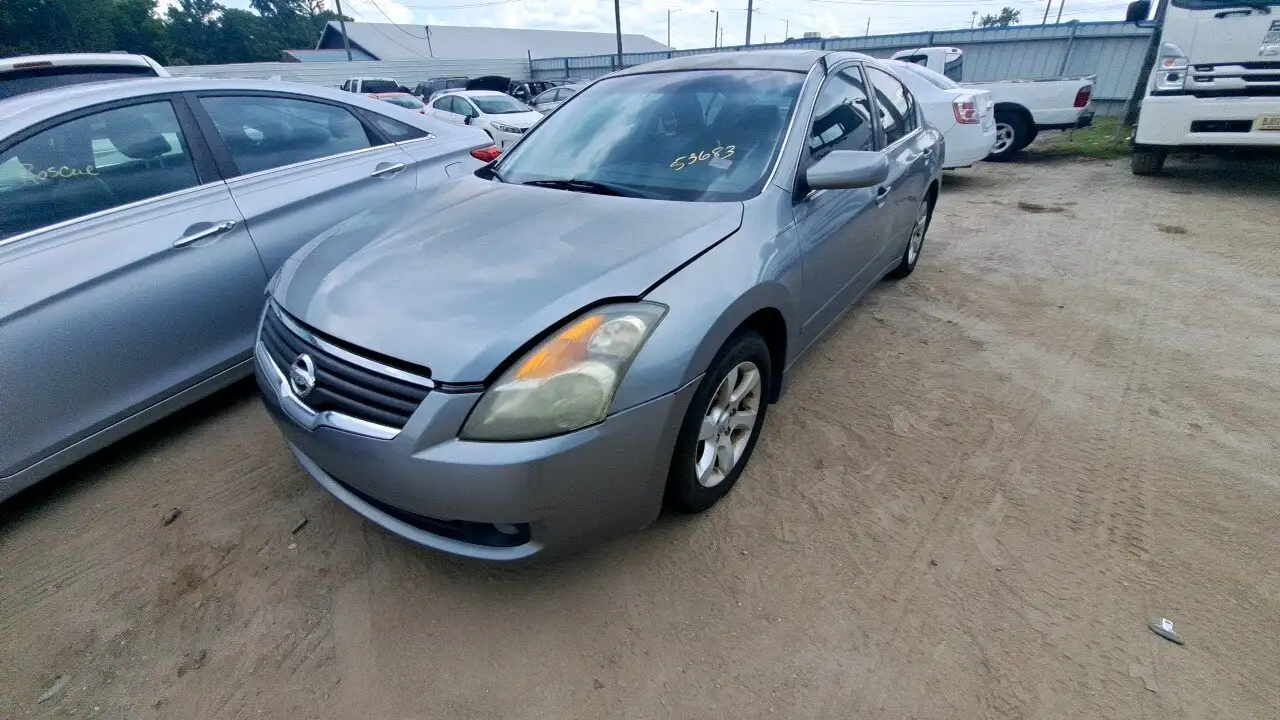 Photo of 2009 Nissan Altima