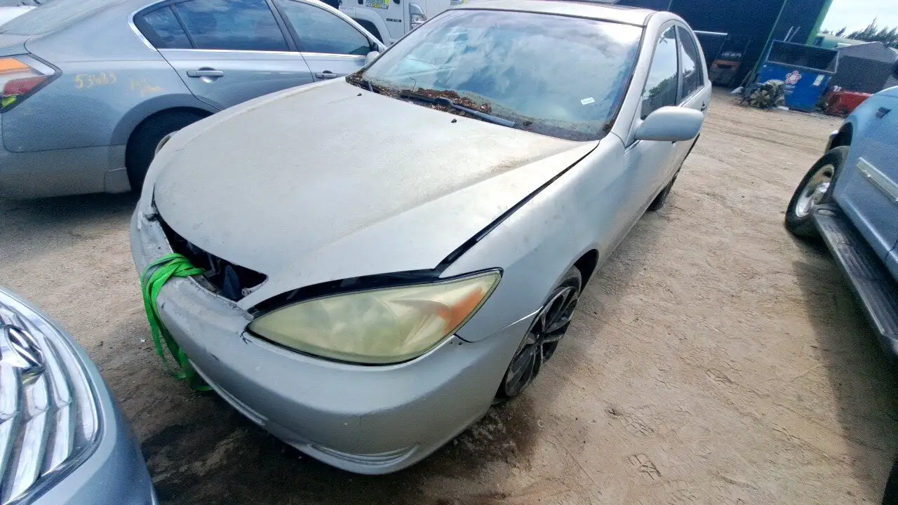 Photo of 2004 Toyota Camry