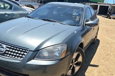 Photo of 2005 Nissan Altima