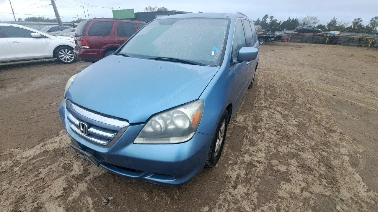 Photo of 2005 Honda Odyssey