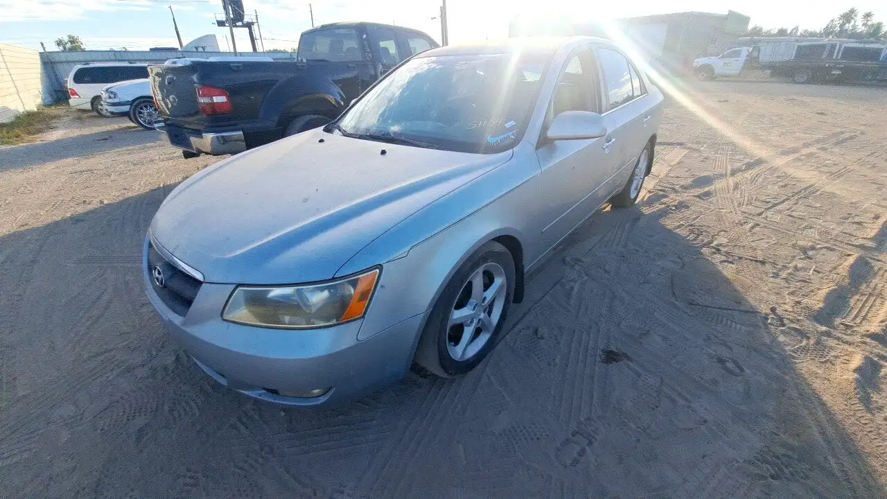Photo of 2006 Hyundai Sonata