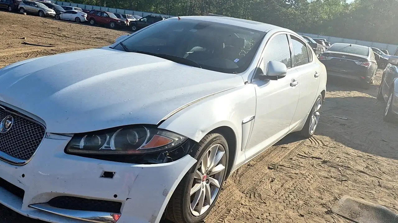 Photo of 2015 Jaguar Xf