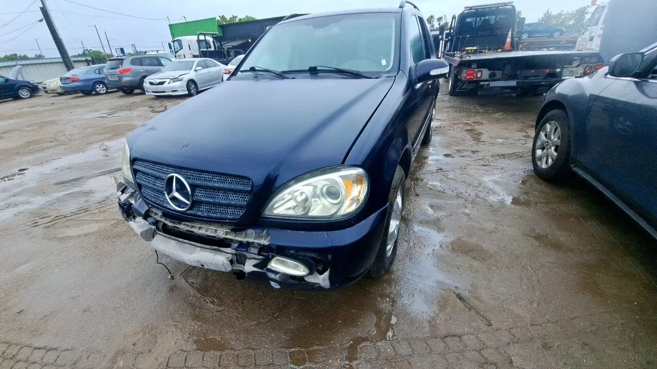 Photo of 2002 Mercedes-Benz Ml320
