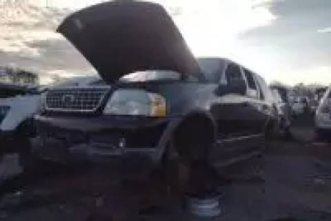 Photo of 2003 Ford Explorer
