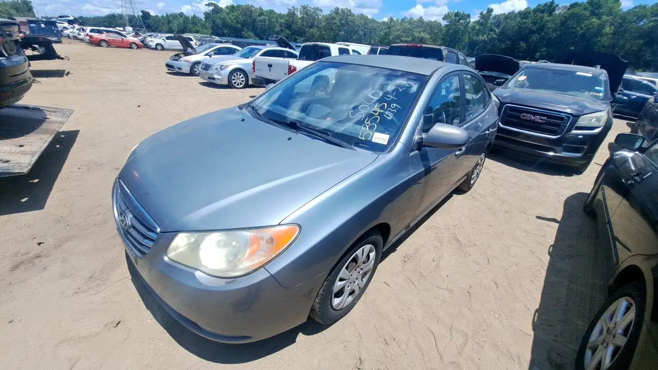 Photo of 2010 Hyundai Elantra