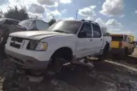 Photo of 2003 Ford Explorer Sport Trac