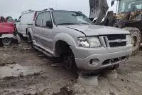 Photo of 2005 Ford Explorer Sport Trac