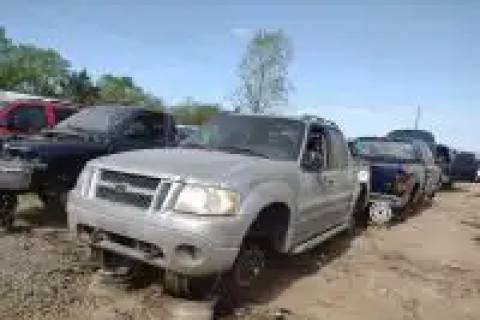 Photo of 2002 Ford Explorer Sport Trac
