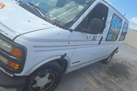 Photo of 1996 Gmc Savana 2500