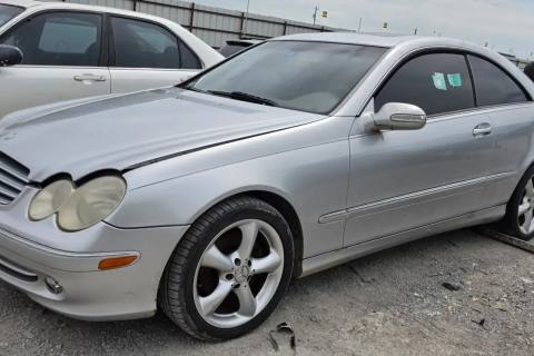 Photo of 2005 Mercedes-Benz Clk320