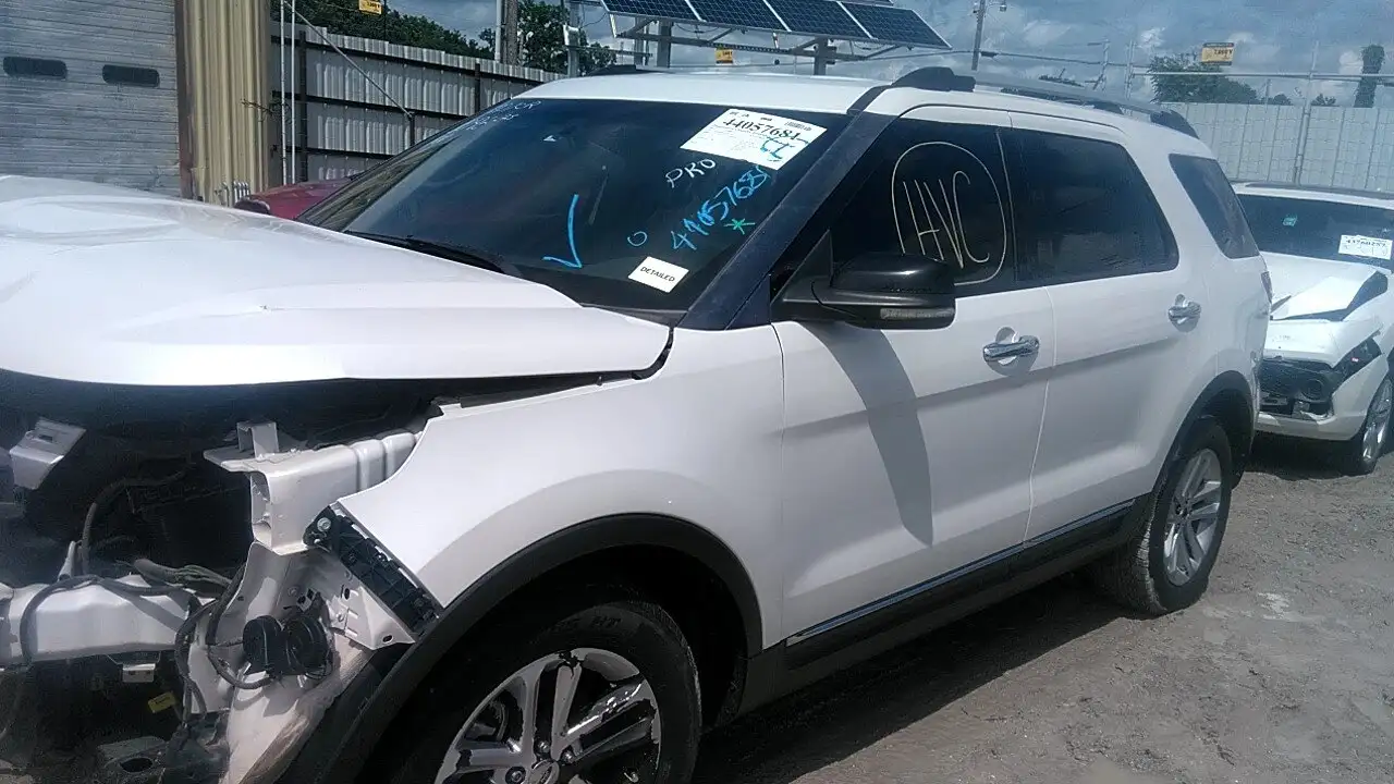 Photo of 2011 Ford Explorer