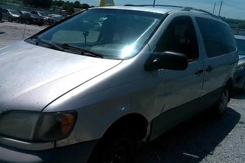 Photo of 2002 Toyota Sienna
