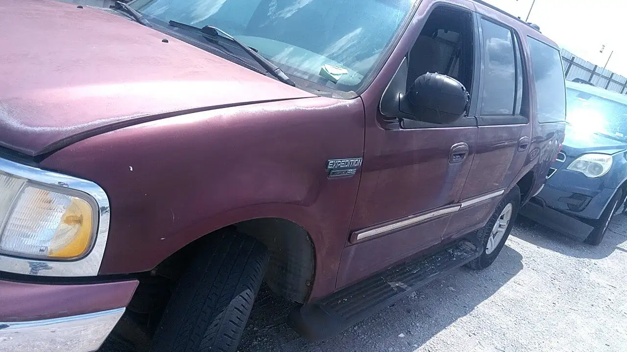 Photo of 2001 Ford Expedition