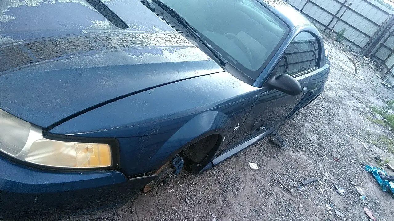 Photo of 2000 Ford Mustang