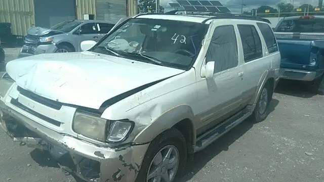 Photo of 1999 Infiniti Qx4