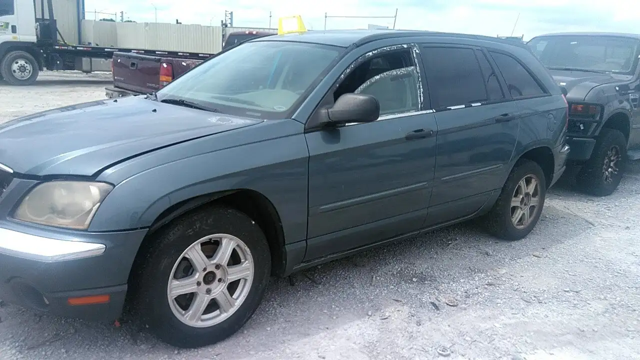 Photo of 2006 Chrysler Pacifica
