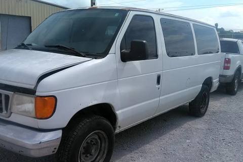 Photo of 2006 Ford E-350 Super Duty