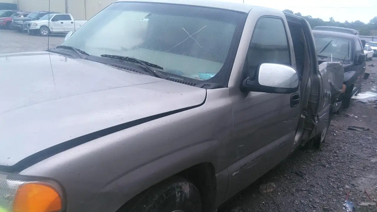 Photo of 2002 Gmc Sierra 1500