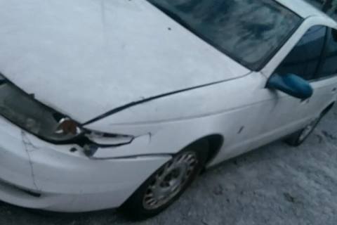 Photo of 2002 Saturn L100