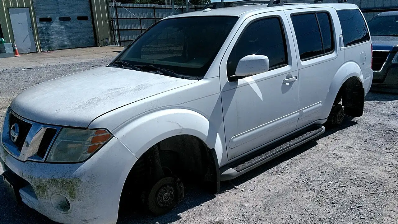 Photo of 2010 Nissan Pathfinder