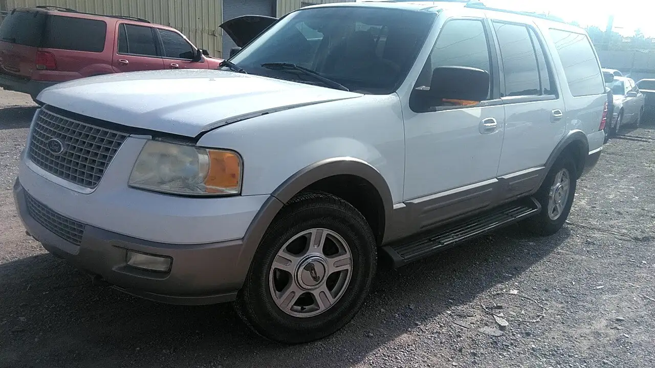 Photo of 2003 Ford Expedition