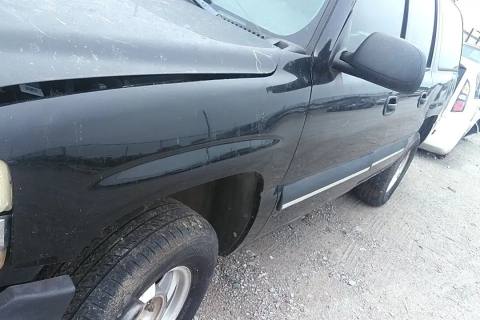 Photo of 2003 Chevrolet Suburban 1500