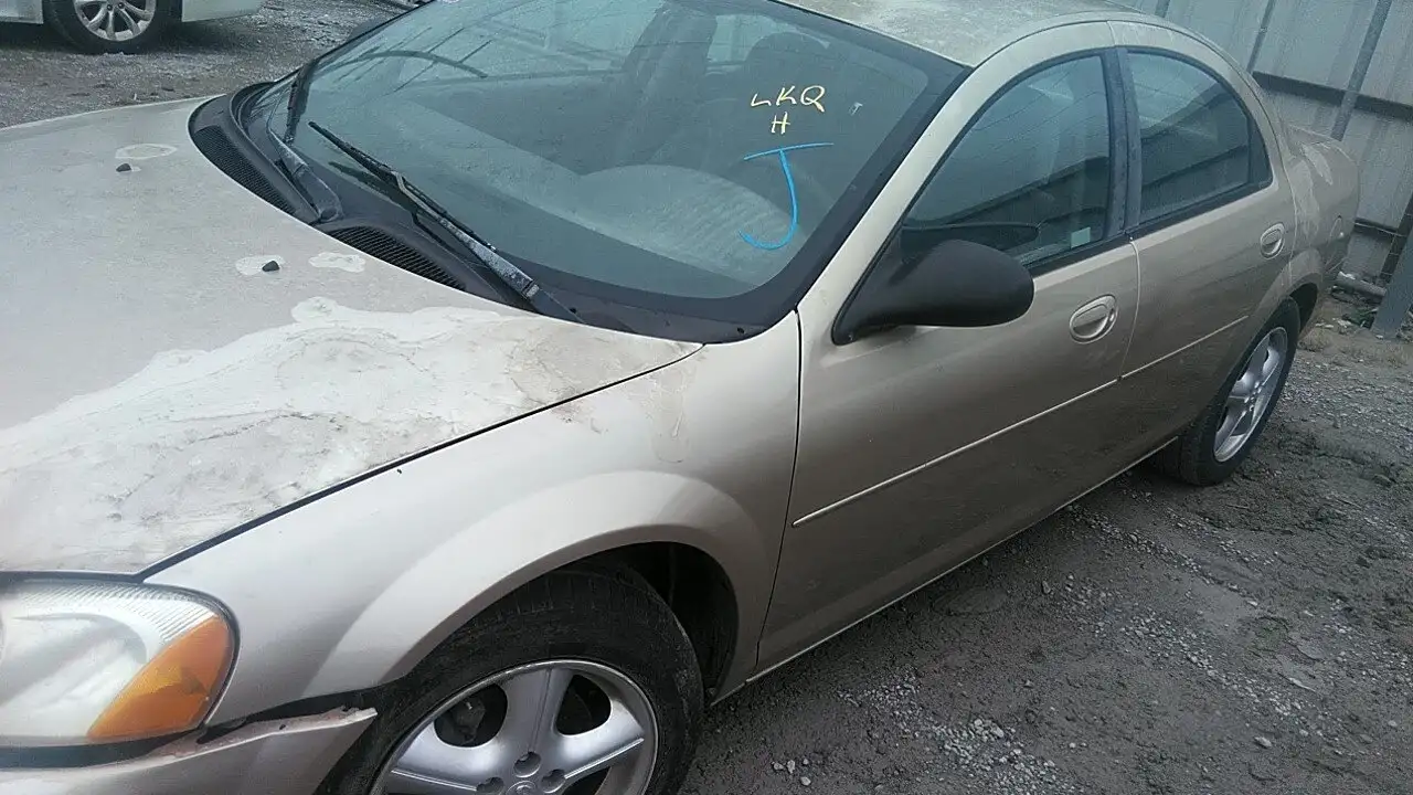 Photo of 2006 Dodge Stratus
